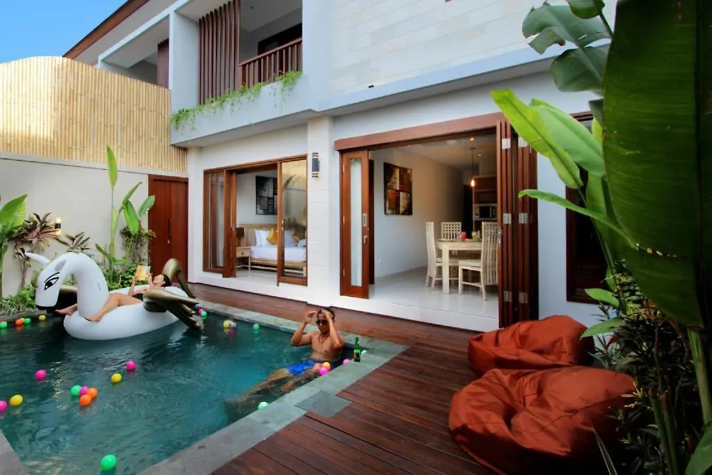The Murdha Villa Seminyak Indonesien